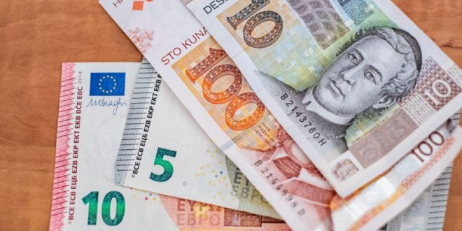 Euro u Hrvatskoj: Dualne cijene od 5. septembra, zvanična valuta od 2023.